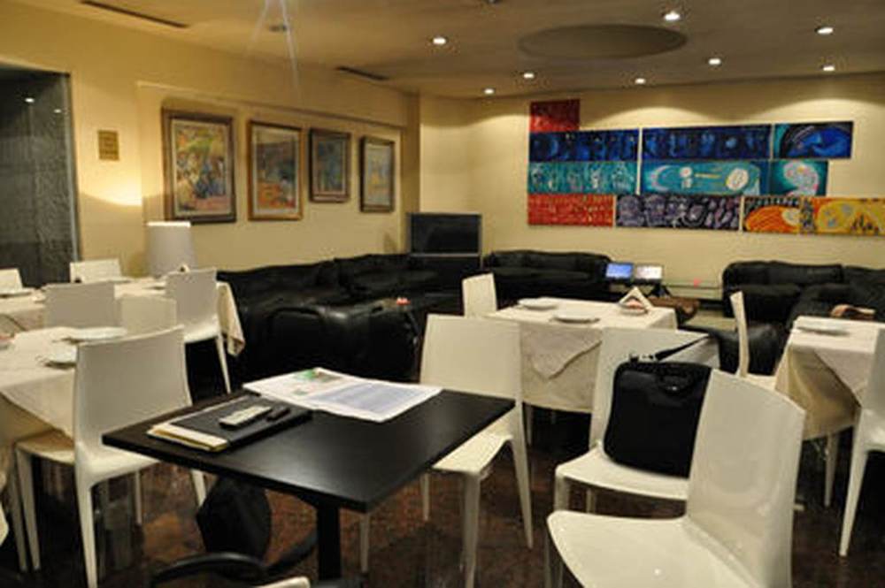 Victor Hotel Bari Restoran foto