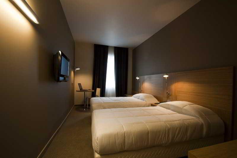 Victor Hotel Bari Ruang foto