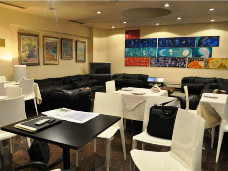 Victor Hotel Bari Bagian luar foto
